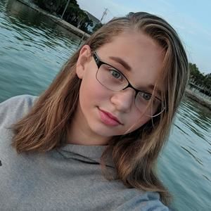 Meet your Posher, Kaylee